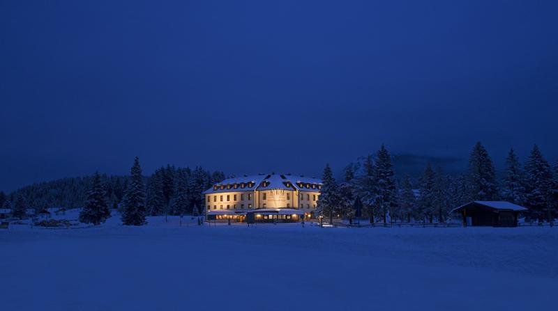Hotel Vezzena Malga Postesin Esterno foto